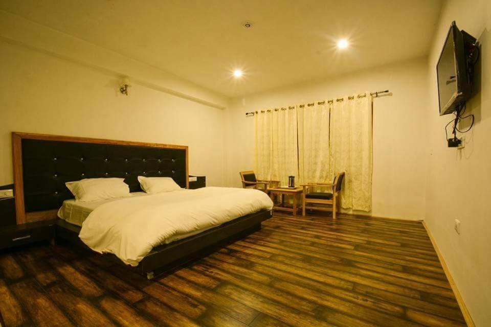 Hotel Om Ladakh 레 외부 사진
