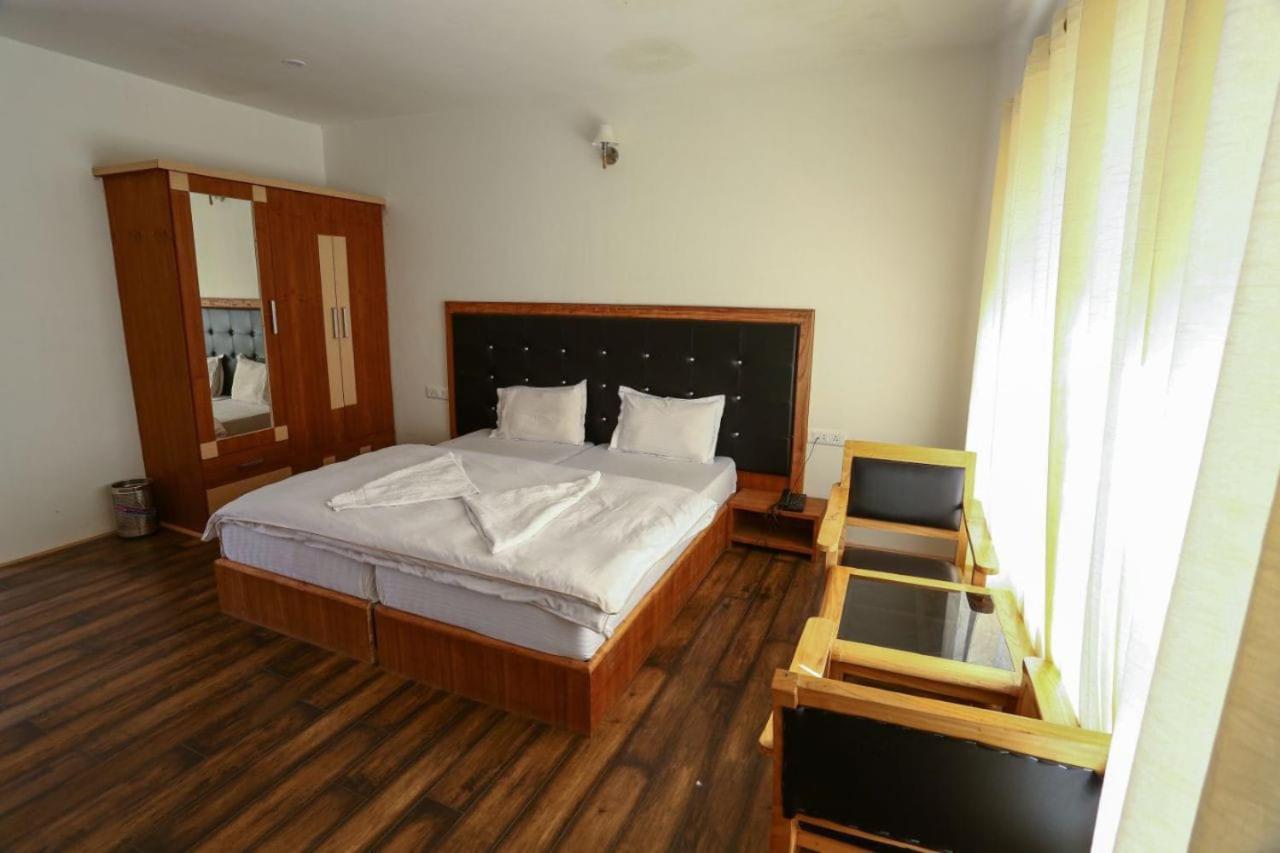 Hotel Om Ladakh 레 외부 사진