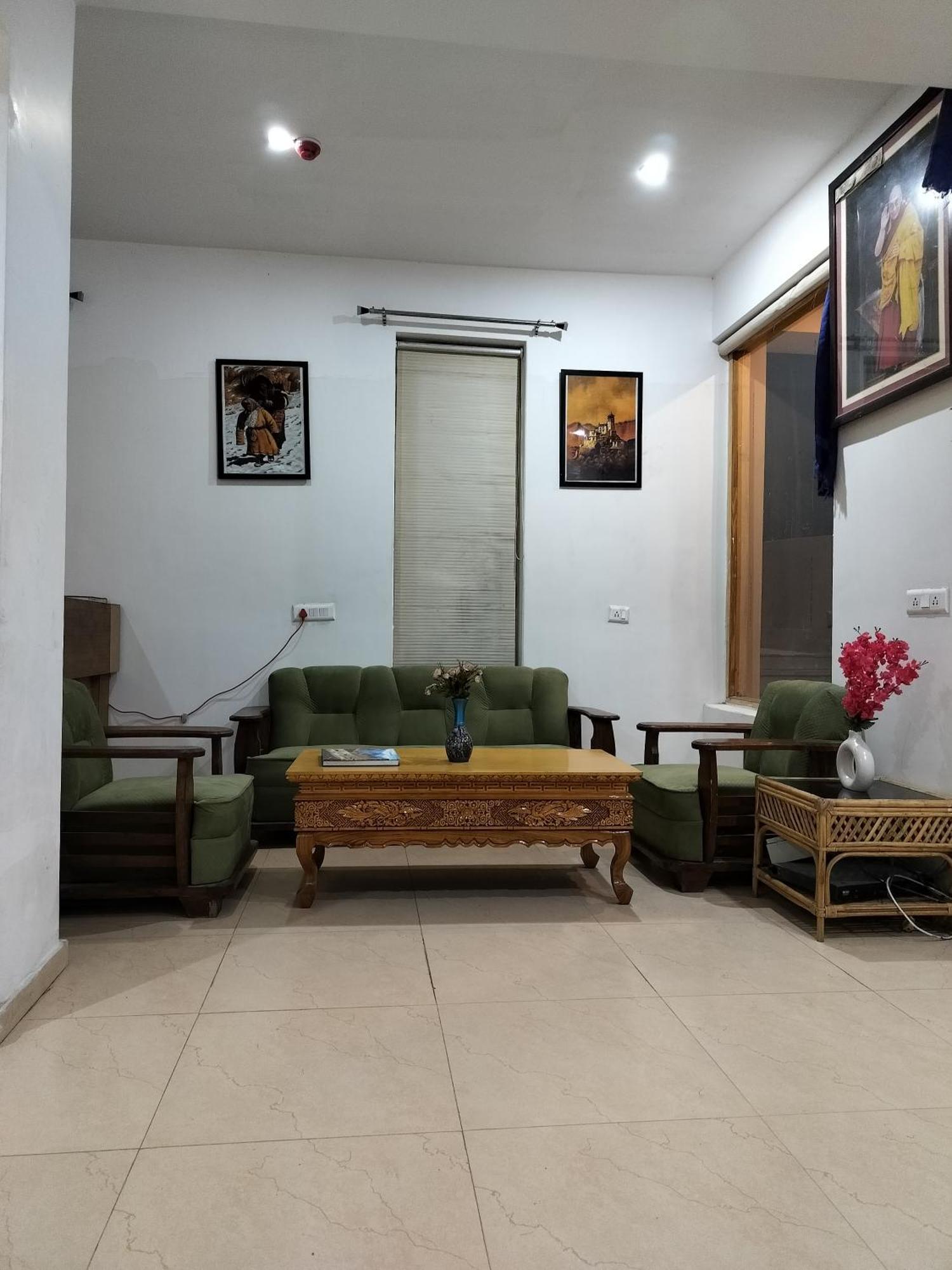 Hotel Om Ladakh 레 외부 사진