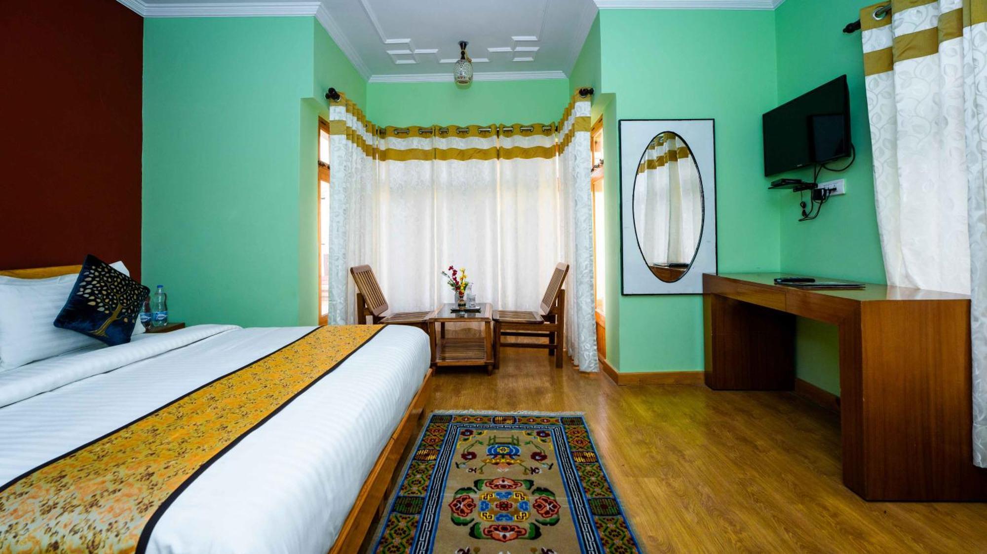 Hotel Om Ladakh 레 외부 사진