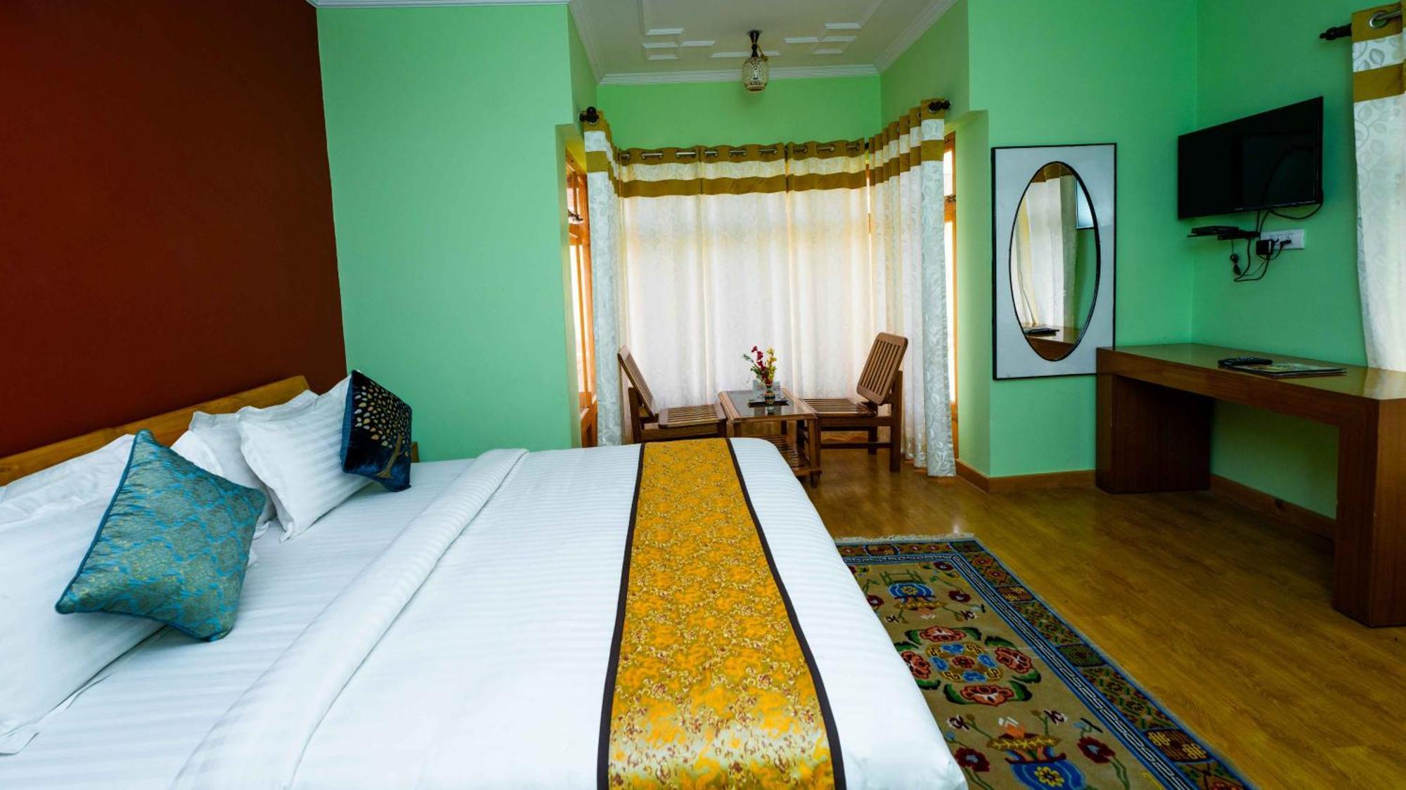 Hotel Om Ladakh 레 외부 사진