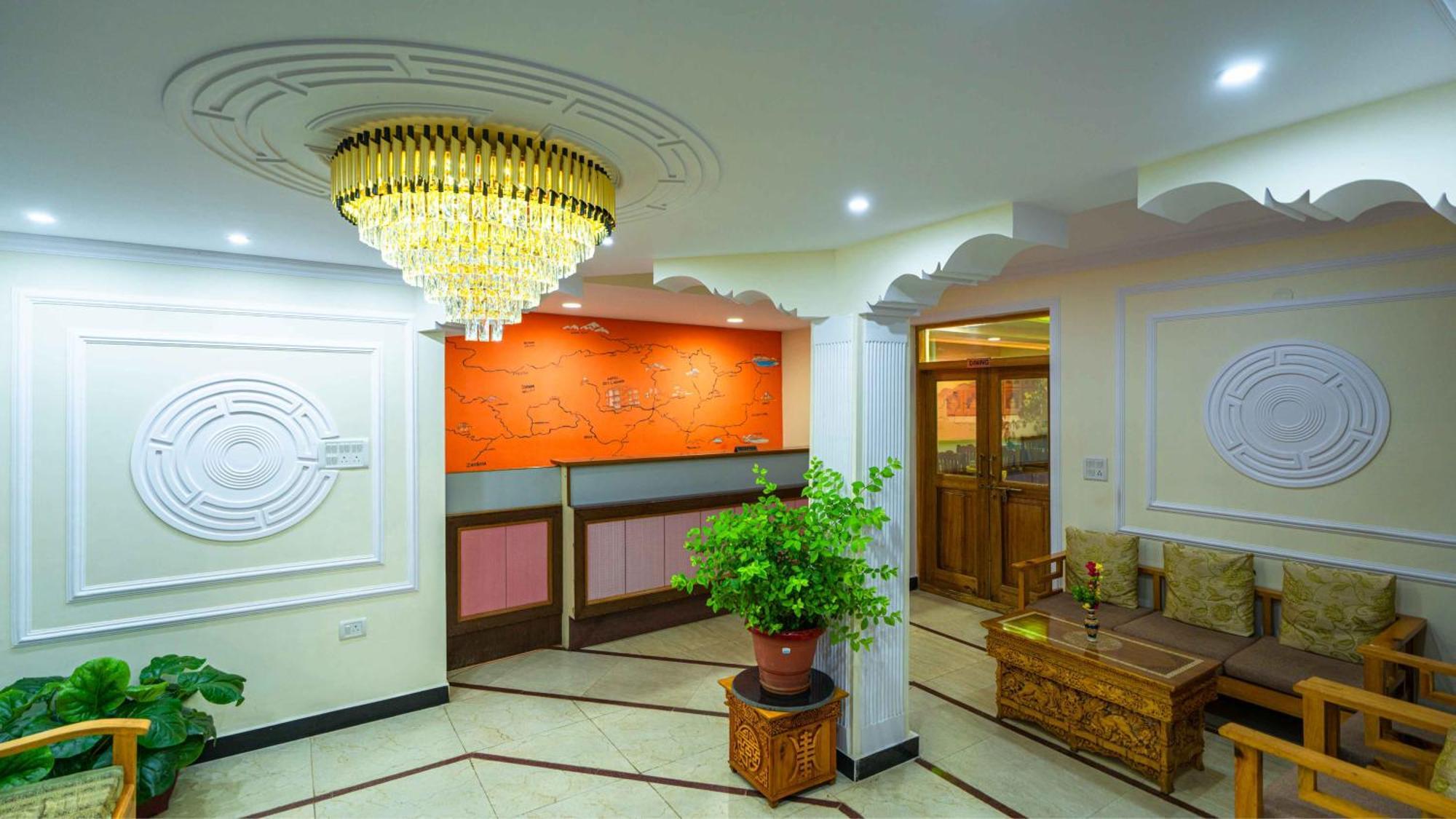 Hotel Om Ladakh 레 외부 사진
