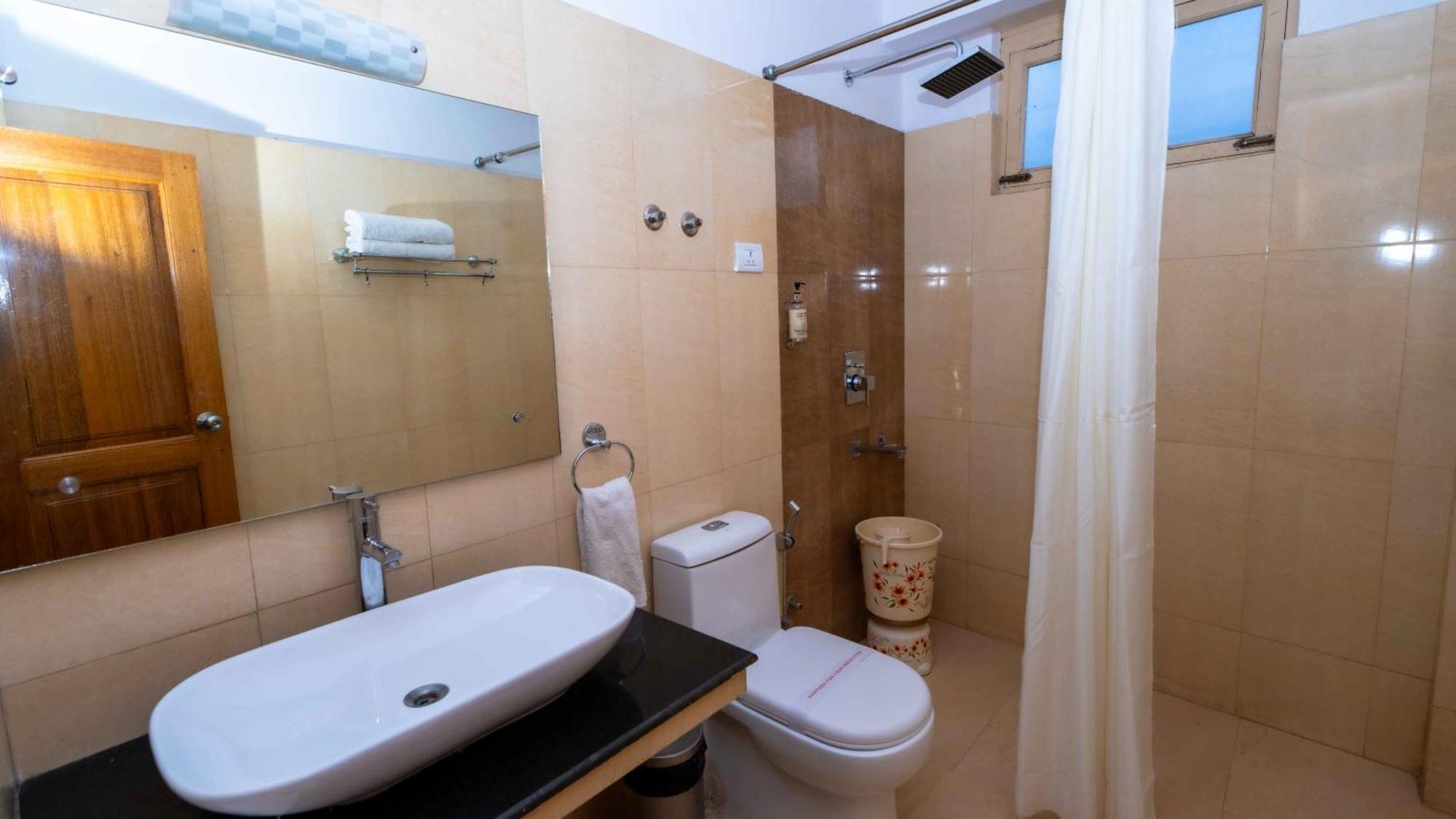 Hotel Om Ladakh 레 외부 사진