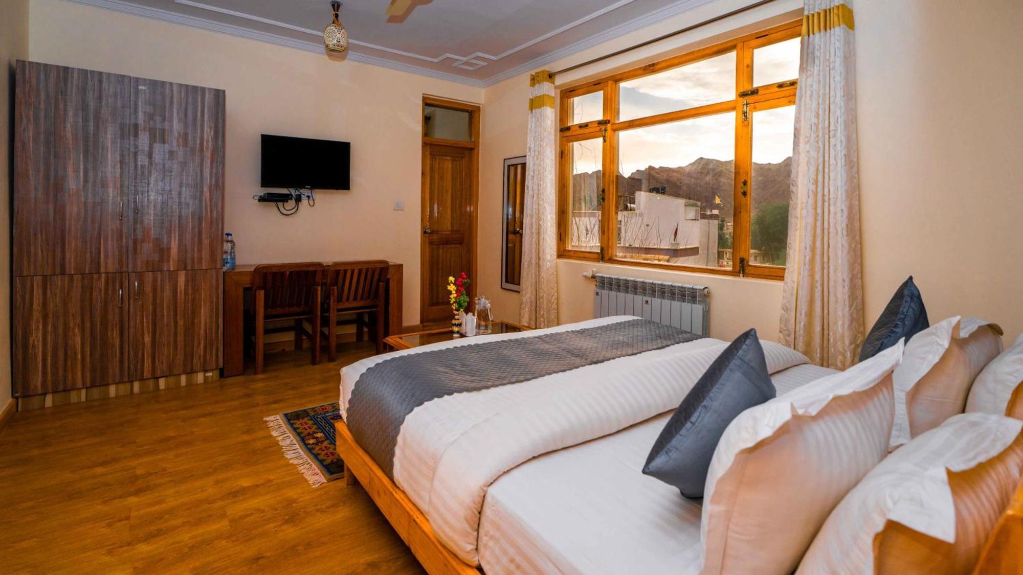 Hotel Om Ladakh 레 외부 사진