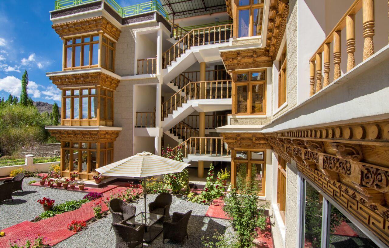 Hotel Om Ladakh 레 외부 사진