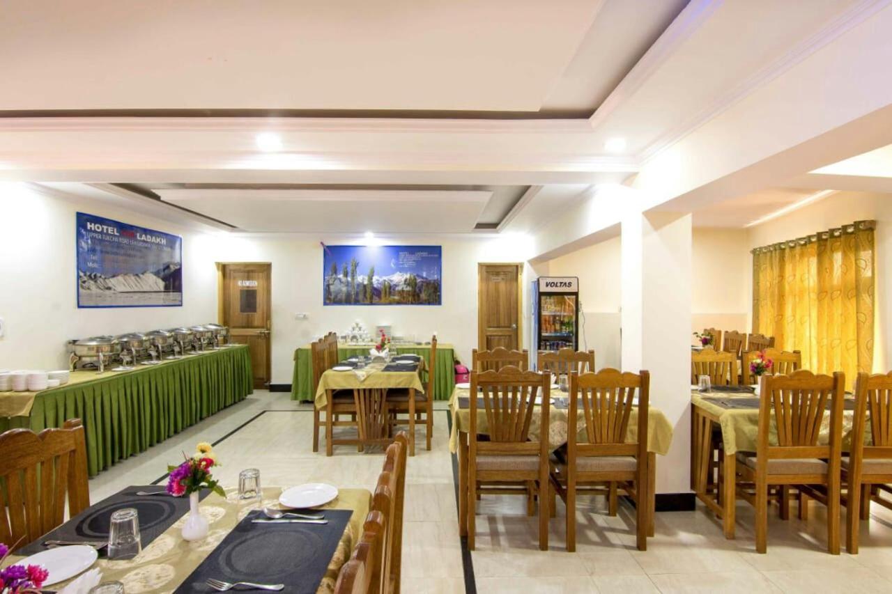 Hotel Om Ladakh 레 외부 사진