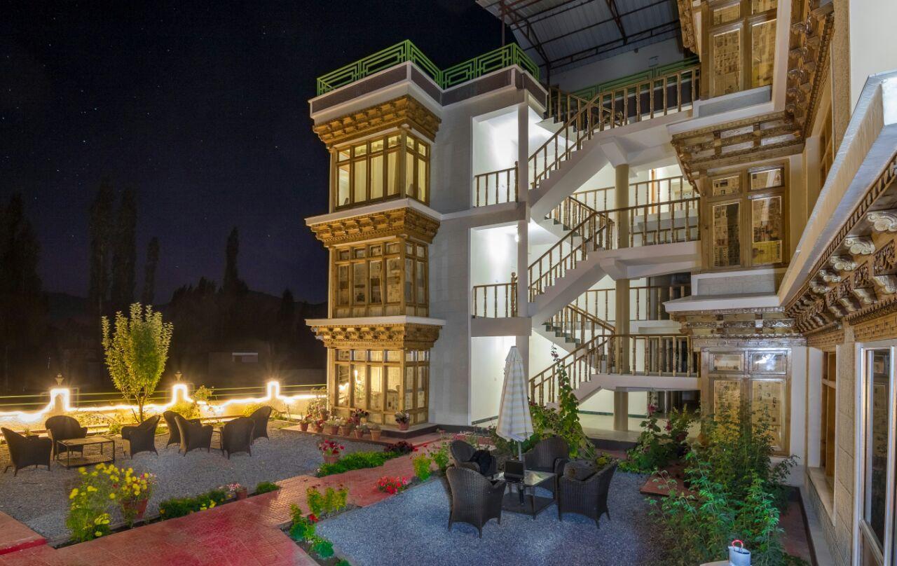 Hotel Om Ladakh 레 외부 사진