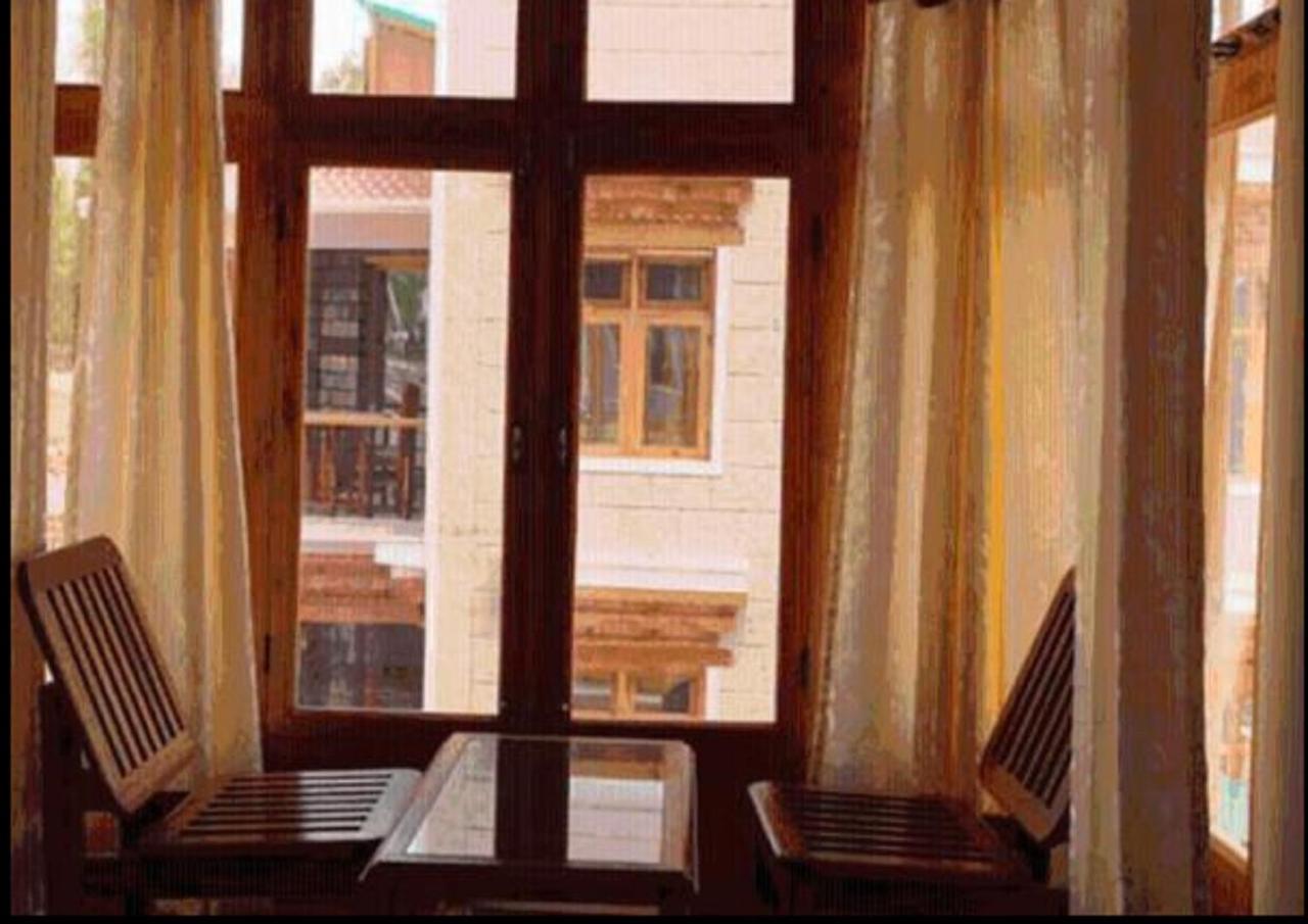 Hotel Om Ladakh 레 외부 사진