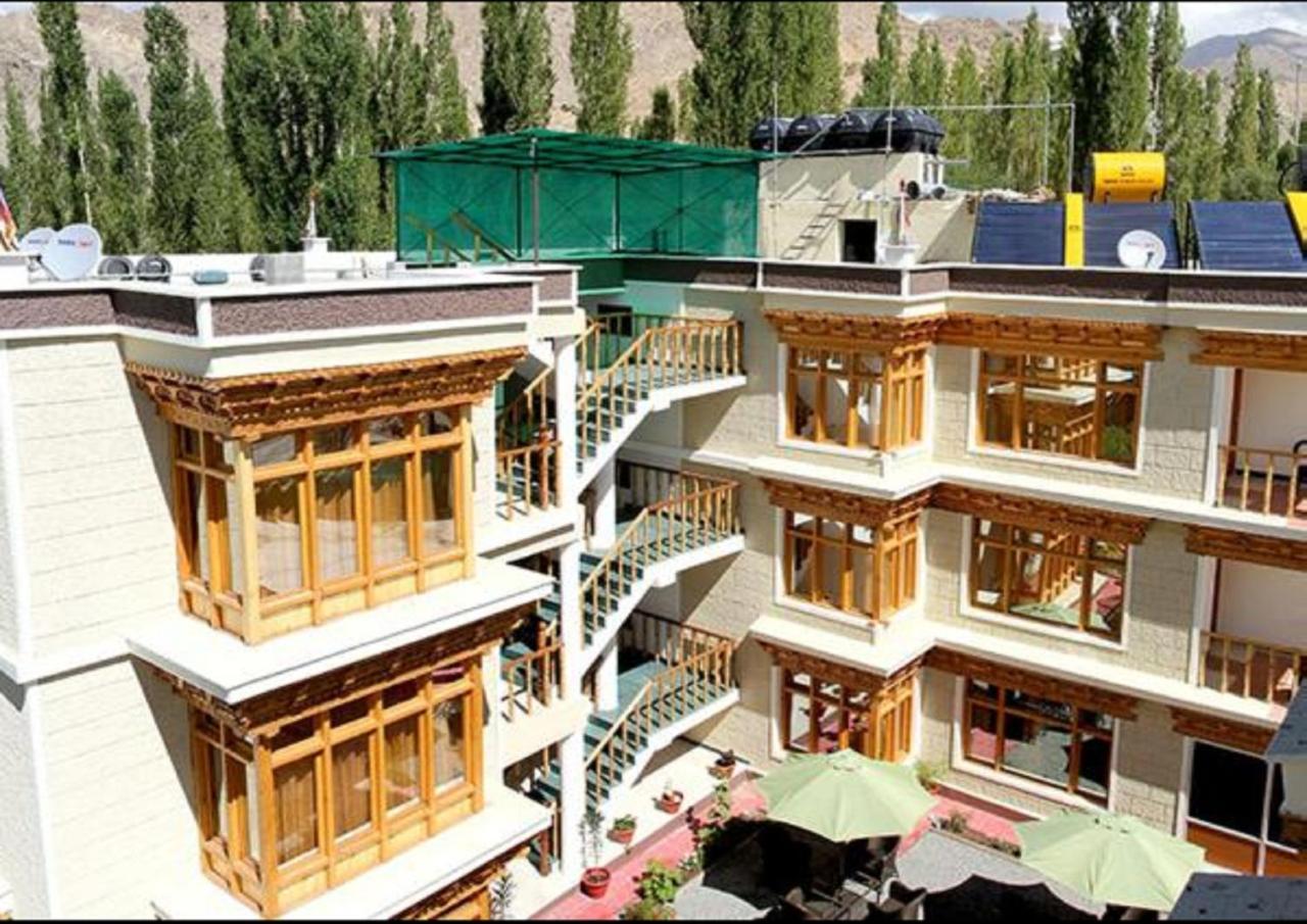 Hotel Om Ladakh 레 외부 사진