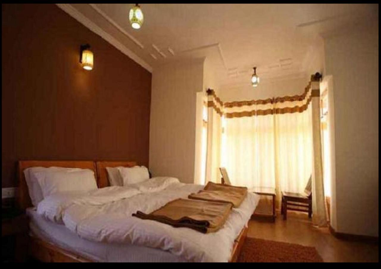 Hotel Om Ladakh 레 외부 사진